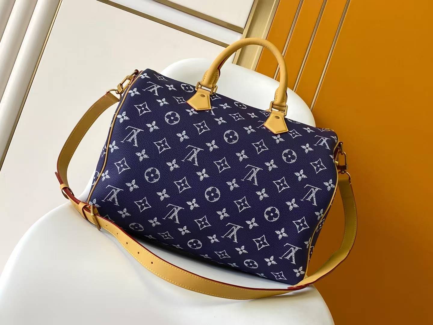LV Handbags AAAA(Women)-2026