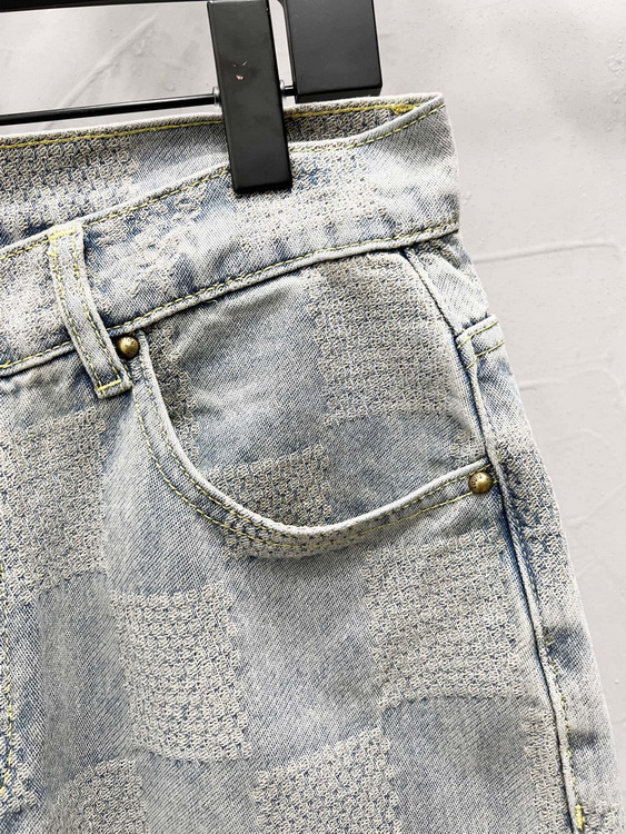 LV Jeans-037