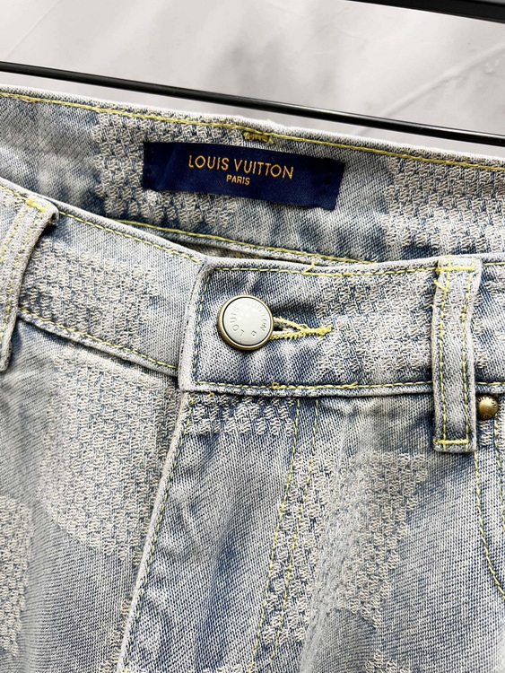 LV Jeans-037