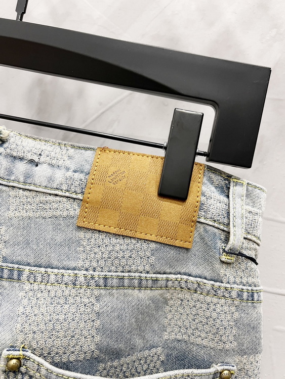 LV Jeans-037