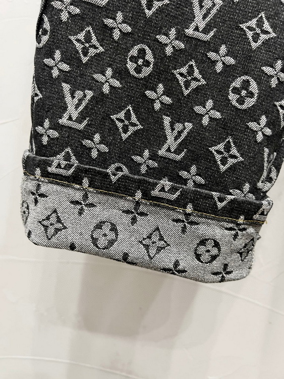 LV Jeans-049