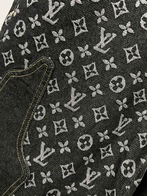 LV Jeans-049