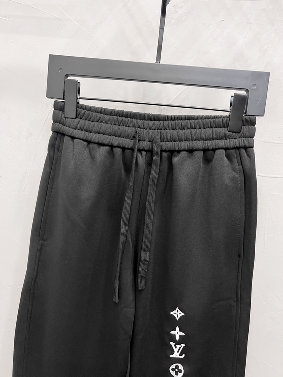 LV Pants-005