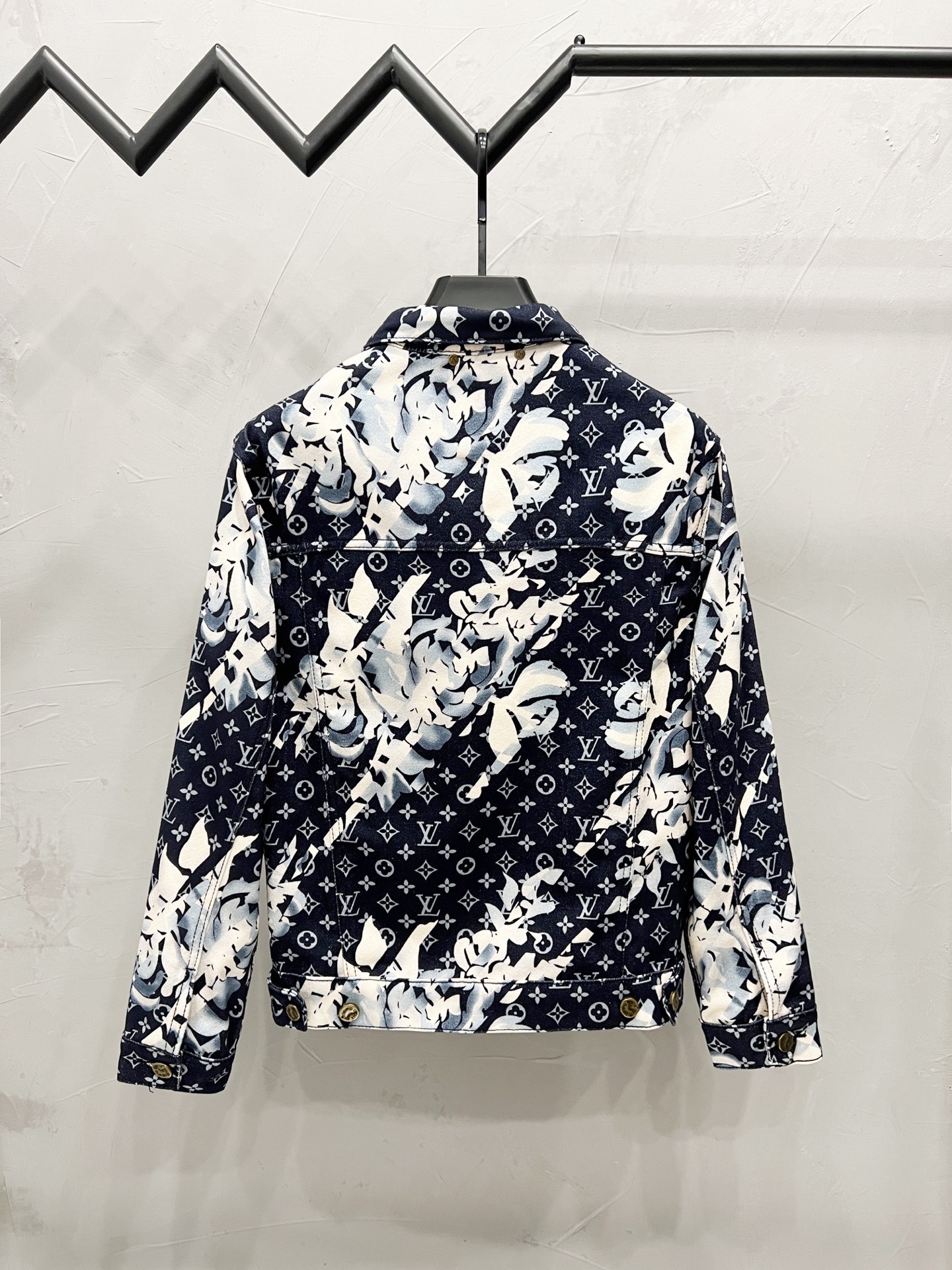 LV Jacket-163